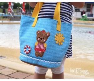 Stickdatei - zARTbesaitet - Schwimmbärin